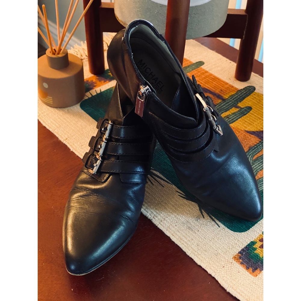 Michael Kors Women’s Sz 7 Black Ankle Booties